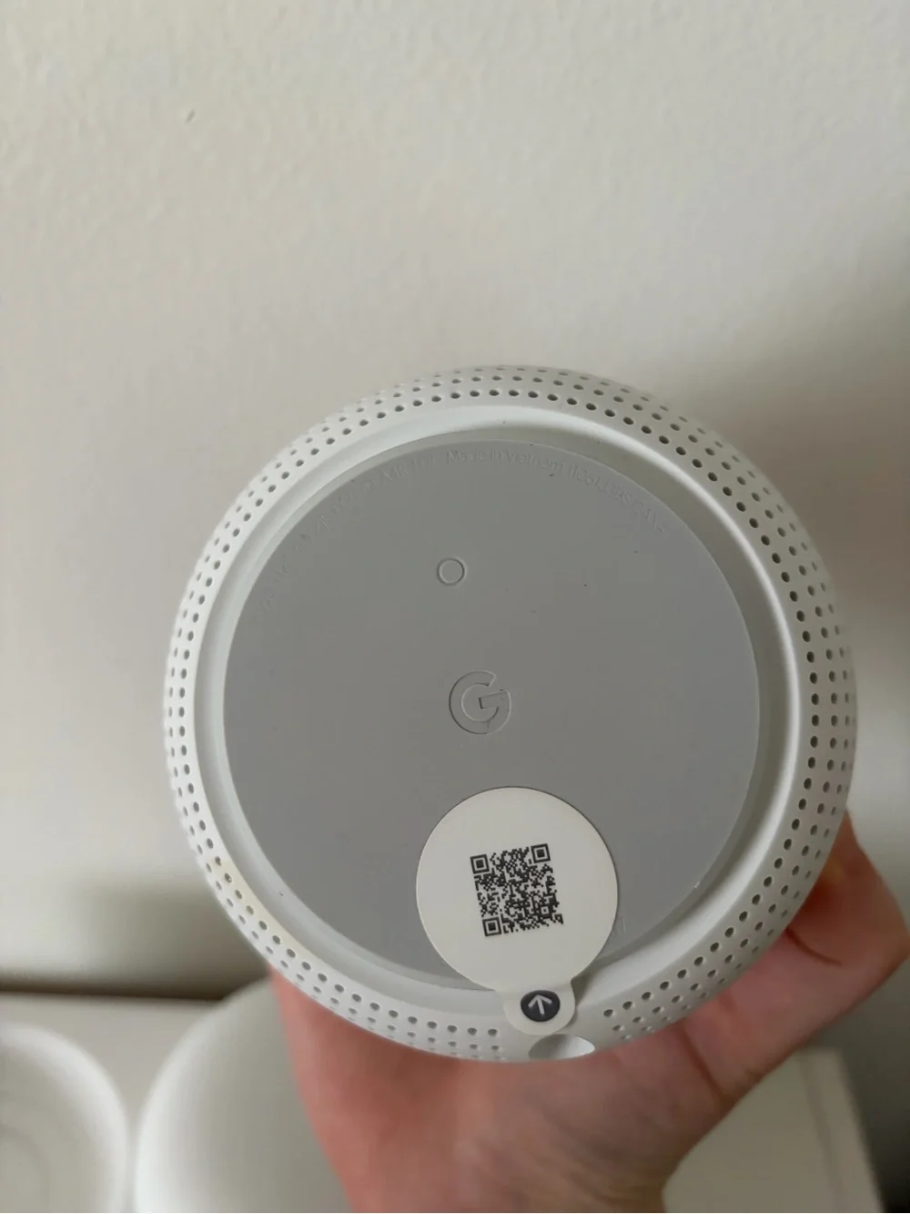 Google Nest WiFi AC2200 Mesh Router H2D + Point H2E in Snow White